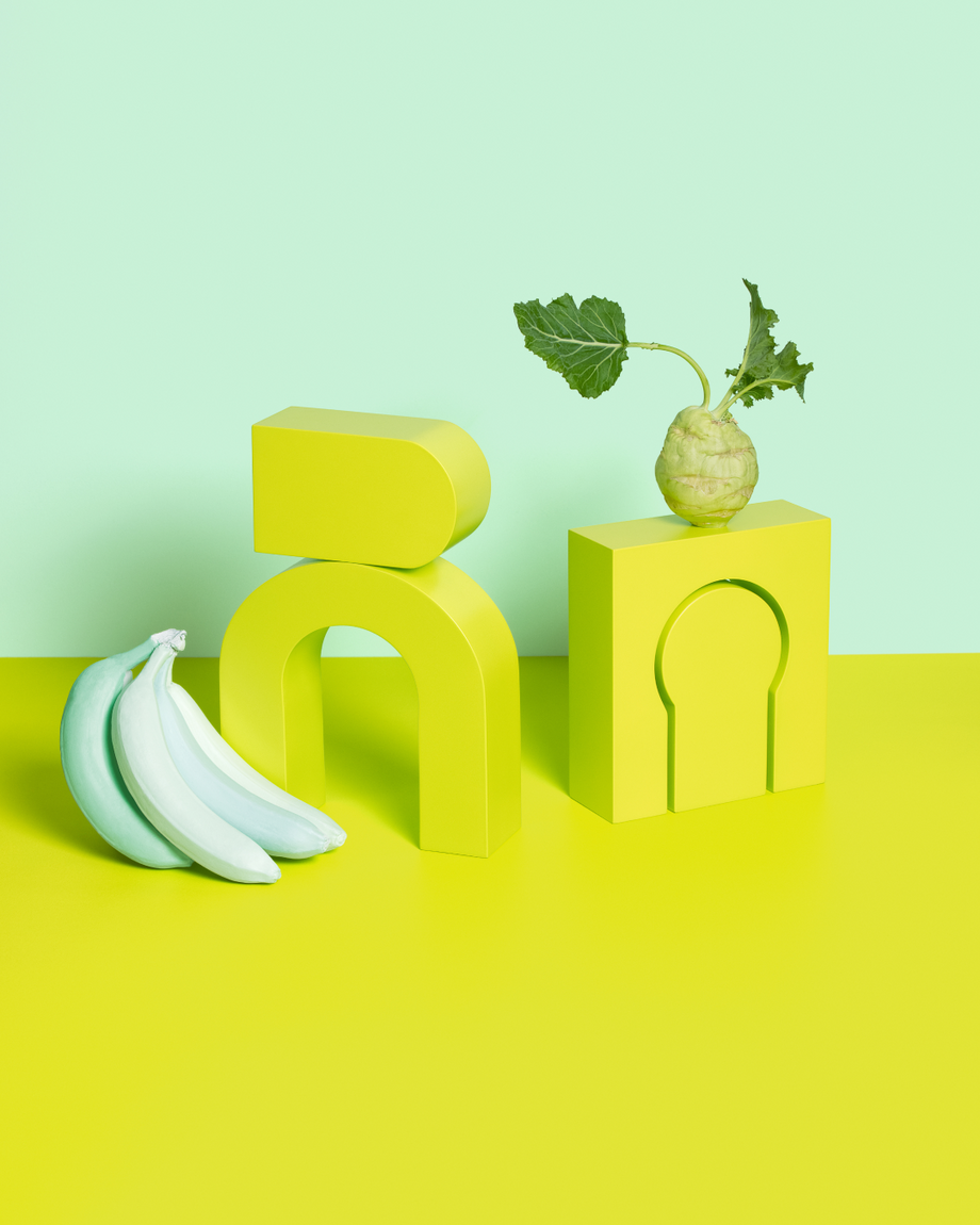 arc bundle can be used for product display, product styling, product photography, home decor, and retail display, photo props. They are modular pieces made for help create to create scroll-stoping visual content 